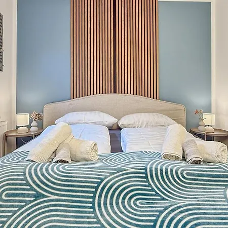 아파트 Heaven With 4 Bedrooms A Furnished Kitchen And Balcony *